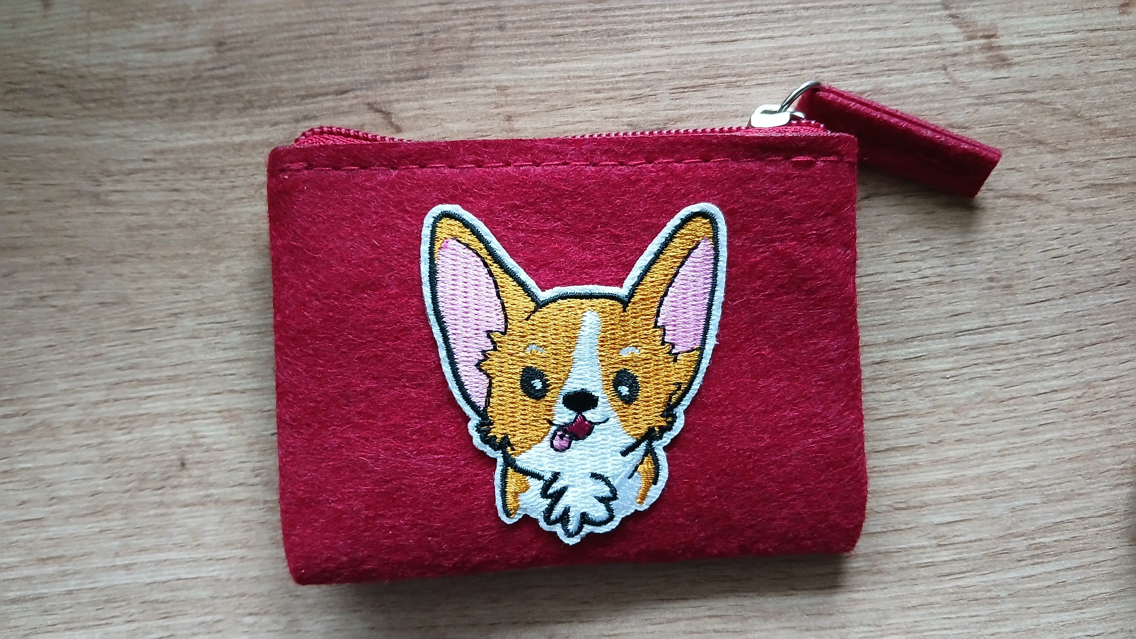 Schattige Corgi-vilten creditcardhouder, rode portemonnee, handgemaakte Corgi-applicatieportemonnee
