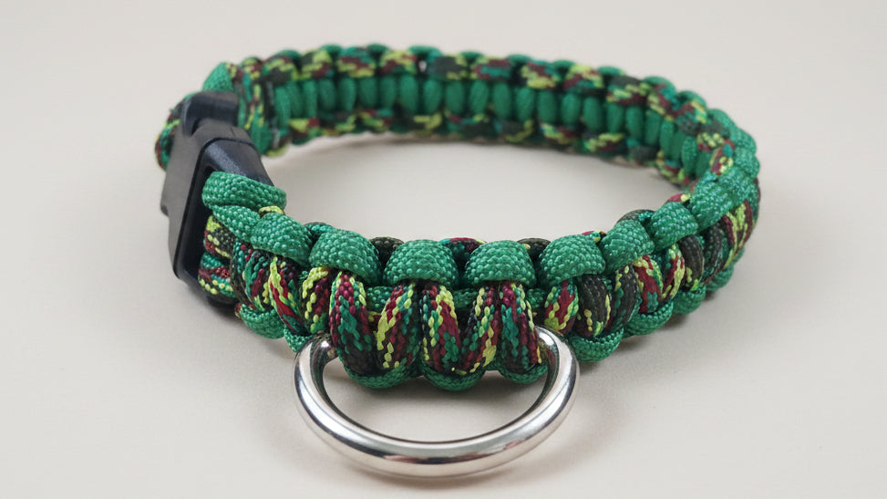 Green paracord dog collar with metal ring