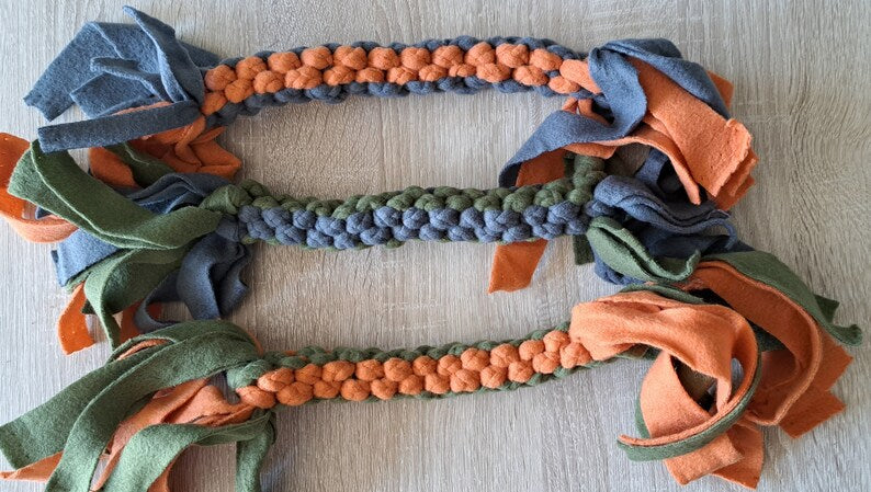 Colorful dog pull toys 