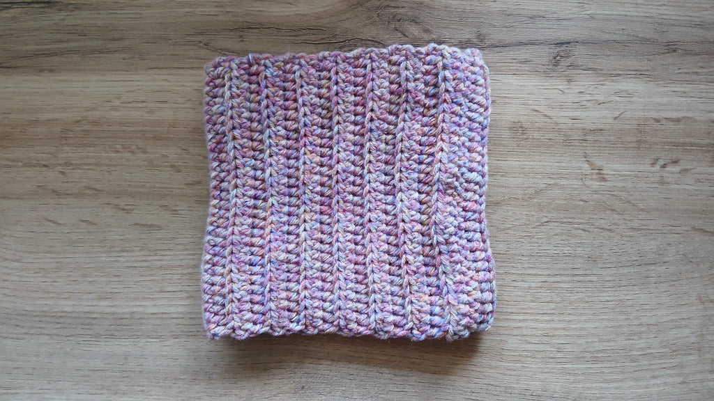 Schattige geribbelde hondensjaal, roze hondenhaaksjaal