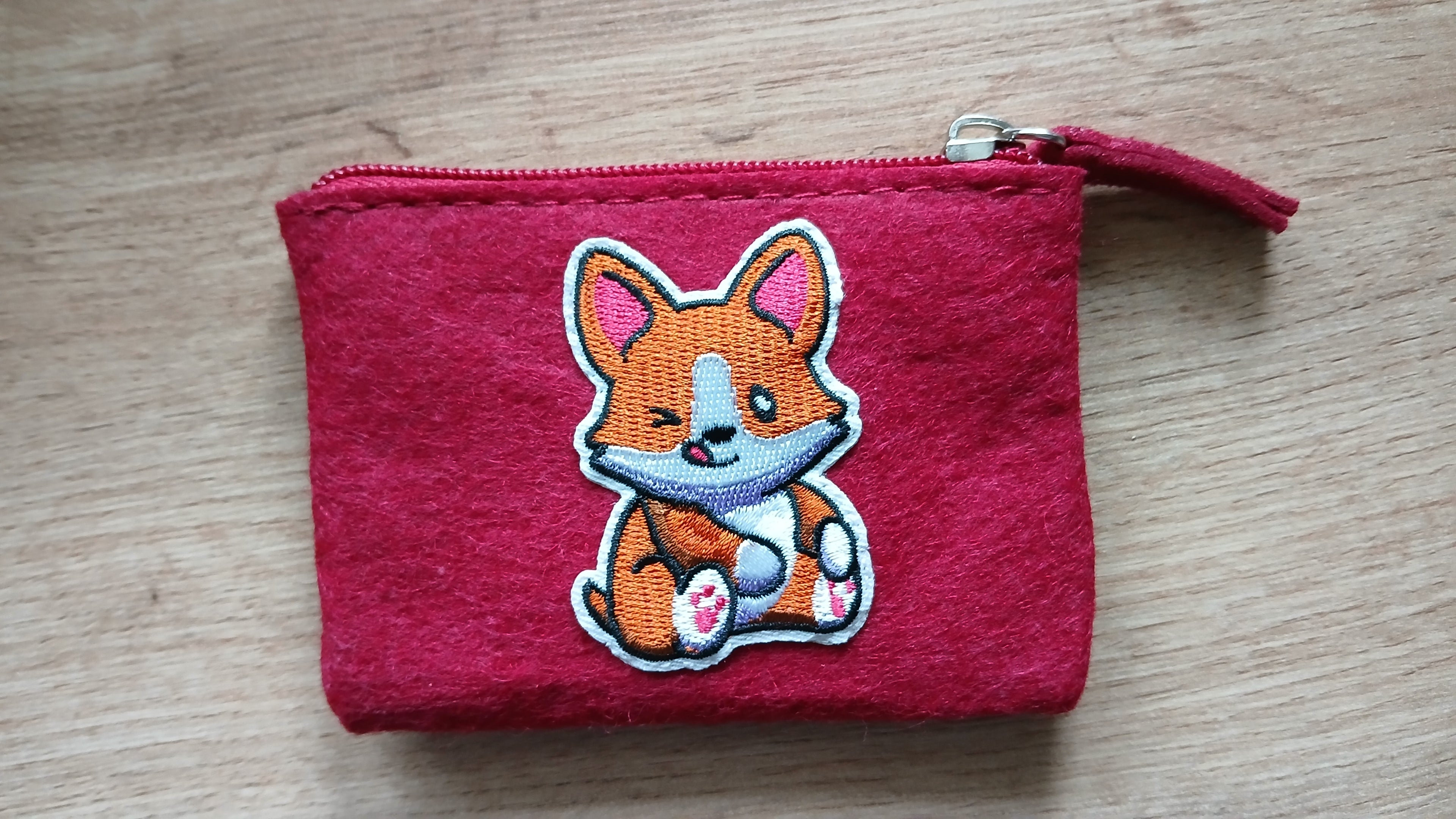 Schattige Corgi-vilten creditcardhouder, rode portemonnee, handgemaakte Corgi-applicatieportemonnee