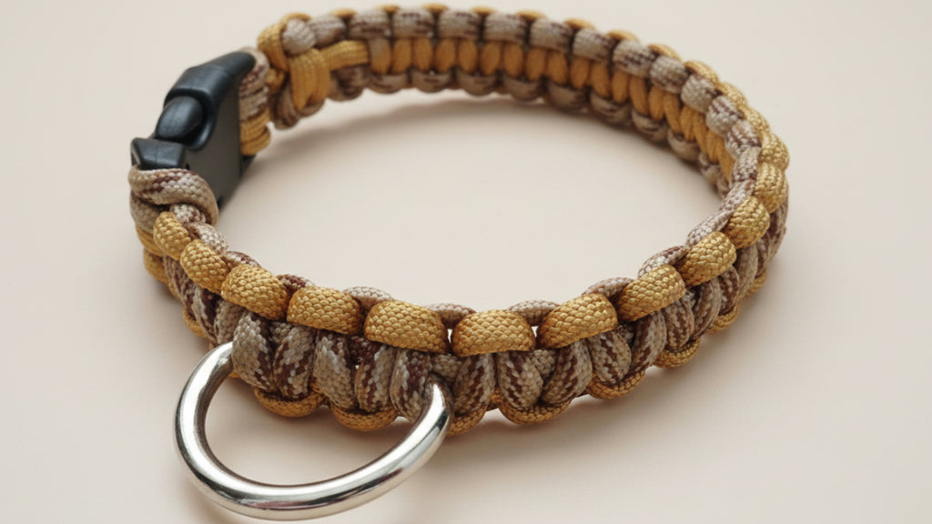 Dog collar with brown camouflage pattern 