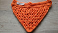 Kleine feloranje hondenbandana, om over de halsband te schuiven - Koningsdag Special