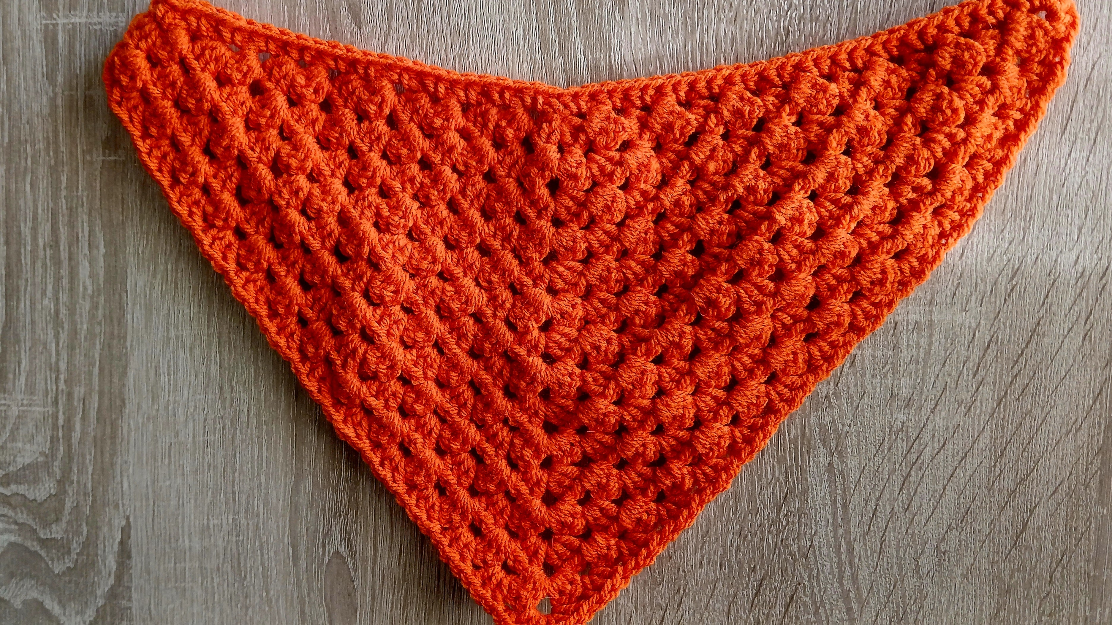 Oranje gehaakte hondenbandana - maat XS-XL - Koningsdag hondenstropdas